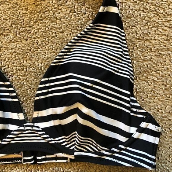 OLD NAVY Black White Stripe Halter Tie Underwire Padded Swim Top Swimwear Small - Picture 4 of 9